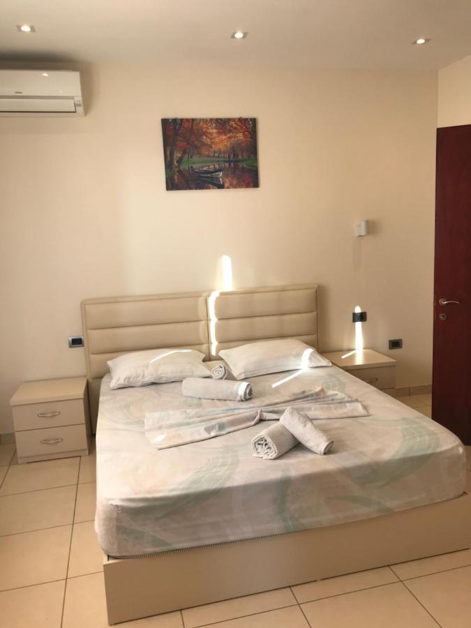 Deja's Ford Hotel Sarda מראה חיצוני תמונה